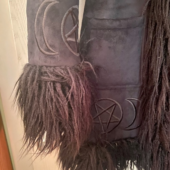 Killstar Die Anna Almost Infamous Shearling Coat - Size Small - Picture 3 of 7